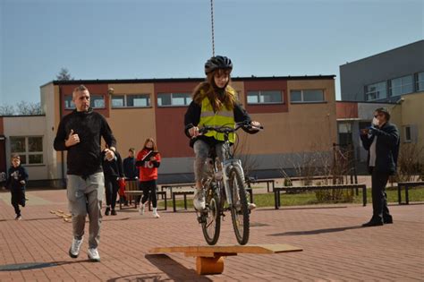 Turniej Bezpiecze Stwa W Ruchu Drogowym W Sp Foto Kurier Ostrowski