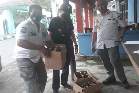 Satpol PP Sleman Telusuri Penjual Minuman Keras Yang Dikonsumsi Pelajar