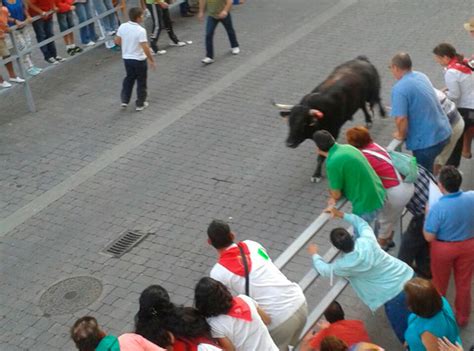 Encierro Tr Gico En Cu Llar Un Muerto Tras Una Cornada En El Coraz N