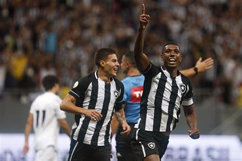 dois de Kanu Botafogo vence Ceilândia e encaminha vaga na Copa do