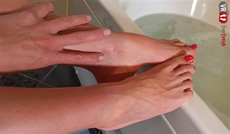 Gorgeously Beautiful Chiara Takes A Warm Bath VR Porn Video VRPorn