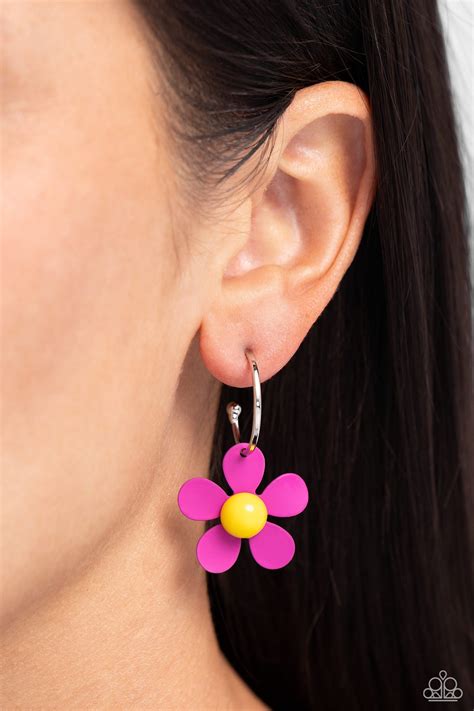 More Flower To You Pink Paparazzi Earrings Jewelryblingthing