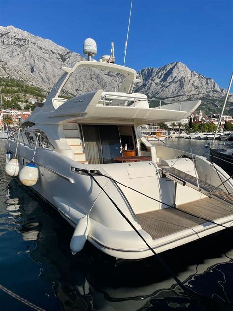 Used Azimut Topboats