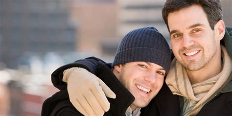 Annonce gay voyage pour célibataires comment faire une rencontre gay en Bart Magazine