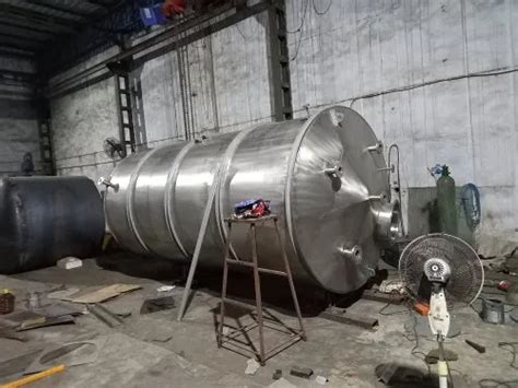 Heavy Duty Mild Steel Storage Tank For Industrial Usage With