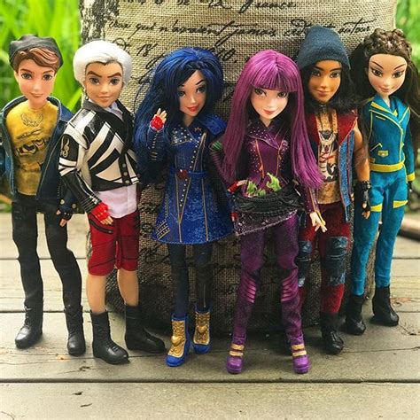 Disney Descendants Mal And Ben Dolls