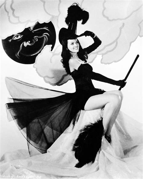 50 Vintage Halloween Costume Ideas