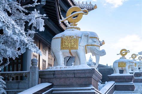 Temples and Statues on the Top of Mount Emei, Snowy Winter, Sichuan ...