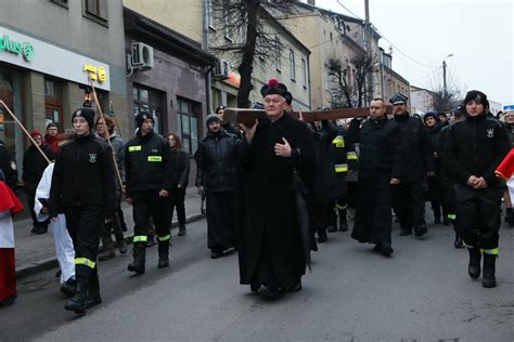 Droga Krzy Owa W Rypinie Wierni Przeszli Ulicami Miasta Zobacz