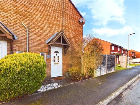 1 Bed End Terrace House For Sale In Braemore Close Thatcham Berkshire