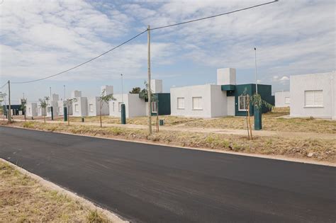 El Gobierno entregó viviendas y créditos de Casa Propia en barrio Las Talas