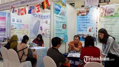 Pameran Edukasi 13 Universitas Taiwan Di Universitas Airlangga Peluang