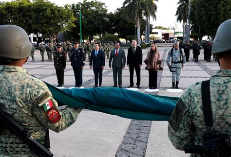 Autoridades Civiles Y Militares Conmemoran El Aniversario De La