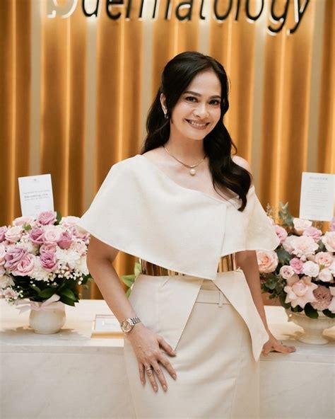fakta ersa mayori juara gadis sampul  sarjana psikologi