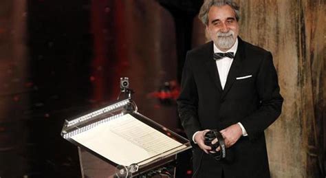 Beppe Vessicchio Eroe Di Sanremo Standing Ovation Del Teatro Ariston