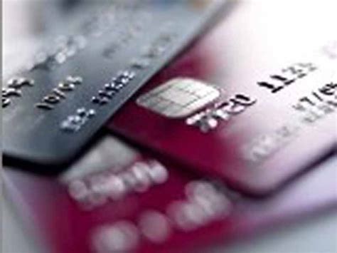 Usavano Carte Di Credito Clonate Per Acquisti In Boutique Di Lusso