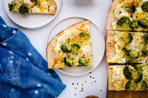 Broccoli Pizza Recipe - I Heart Vegetables