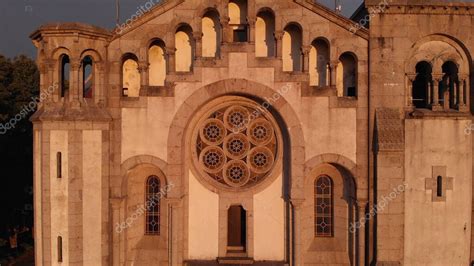 El Roset N Y La Fachada De La Iglesia De La Asunci N De La Sant Sima