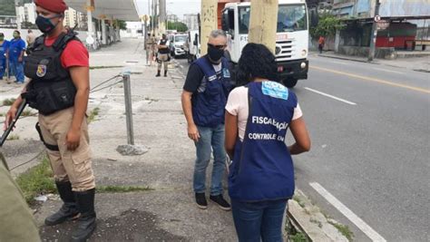 Prefeitura desfaz ligações clandestinas em ações conjuntas contra lava