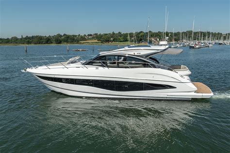 Princess Yachts V Usado En Hampshire Cosas De Barcos