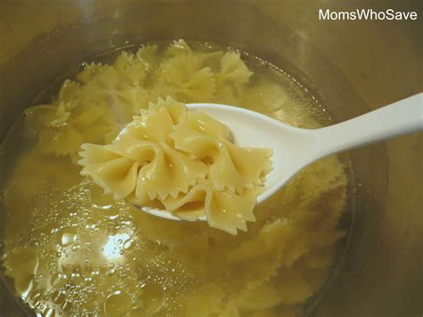 20 Minute Bow Tie Pasta Alfredo Easy Delicious MomsWhoSave