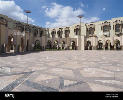 Skyline Und Moschee Hassan Ii Stockfotos Und Bilder Kaufen Alamy