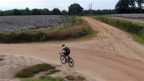 Zipp 303 S Carbon Tubeless Disc Brake Wheelset Review - Gravel Cyclist