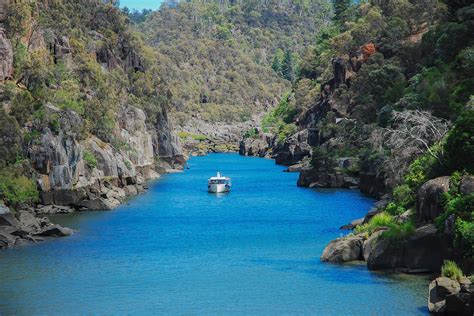 Cataract Gorge Adventure Cruise - Tamar River Cruises