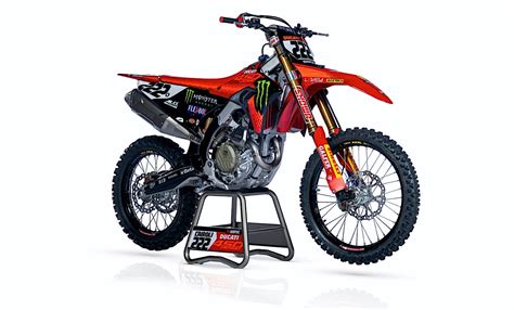 Desmo450 MX Unveiled as the Father of All Future Ducati Motocross Bikes ...