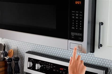 Convection Oven vs. Microwave: A Comprehensive Guide