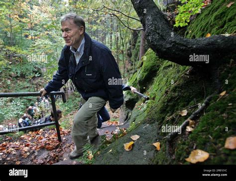 Bundespraesident Horst Koehler Klettert Am Freitag Okt Auf