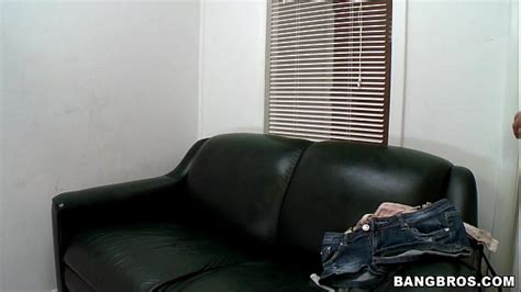 Vidéos jolie blonde XVIDEOS