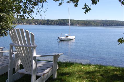 Best Spots To Anchor Your Boat On Lake Winnipesaukee