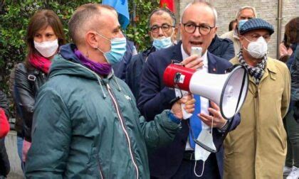 Assalto Di No Green Pass E Neofascisti Alla Cgil A Roma Presidio A