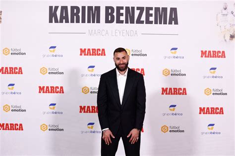 Photo Karim Benzema reçoit le prix Marca Leyenda au de Madrid