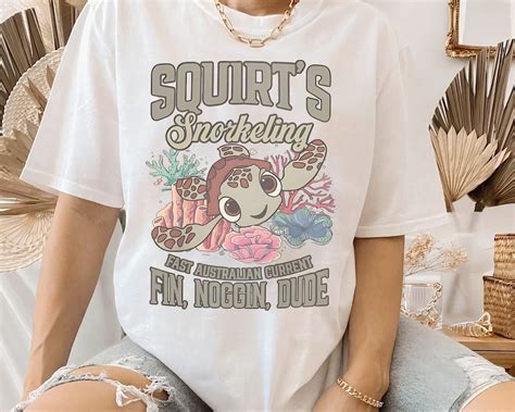 Cute Squirts Snorkeling Sea Turtle Retro T Shirt Disney Pixar Finding