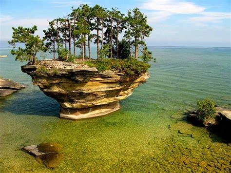 Way The Waves Of Lake Huron Made This Sea Stack Turnip Rock Pointe Aux Barques Township Mi