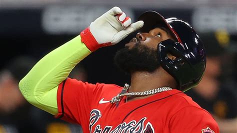 Braves: Marcell Ozuna Leaves Game with Hand Injury