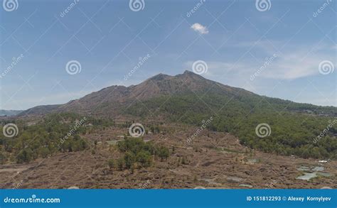 Paisaje De La Monta A Con El Volc N Batur Imagen De Archivo Imagen De