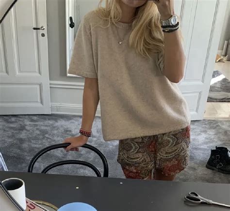 Pin tillagd av Natascha Kristiansen på Outfit inspo Outfit idéer