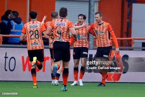 Gaetano Pio Oristanio of FC Volendam, Robert Muhren of FC Volendam ...