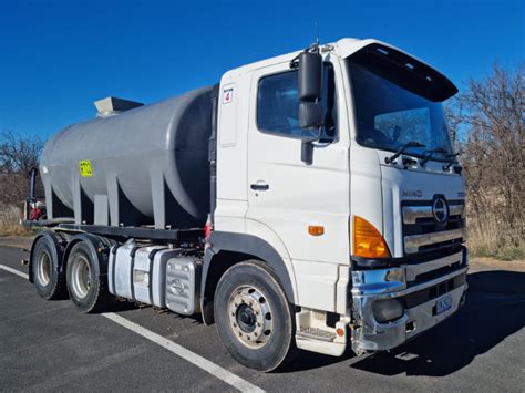 Lot Hino Water Truck Auctionsplus