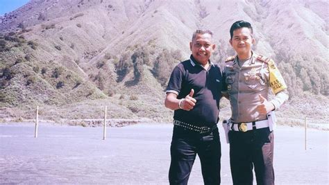 Foto Terbaru Tukul Arwana Diunggah Sang Anak, Kabarnya Kini...