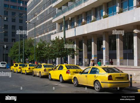 Taxi Rank Hi Res Stock Photography And Images Alamy