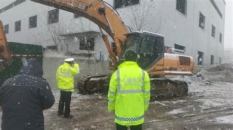 我市交通运输执法部门积极做好低温雨雪冰冻灾害防范应对工作综合要闻南阳市交通运输局