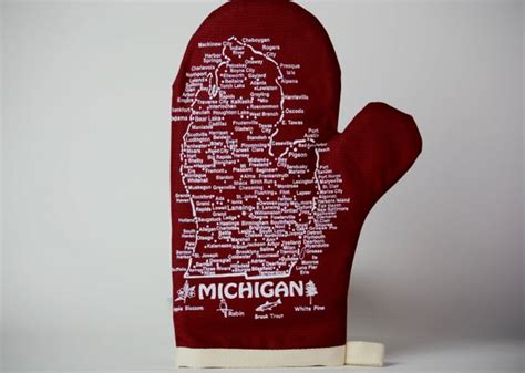 Michigan Oven Mitt Burgundy Made In Michigan Products Michigan