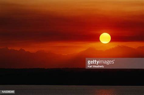 407 Olympic Mountains Sunset Stock Photos, High-Res Pictures, and Images - Getty Images