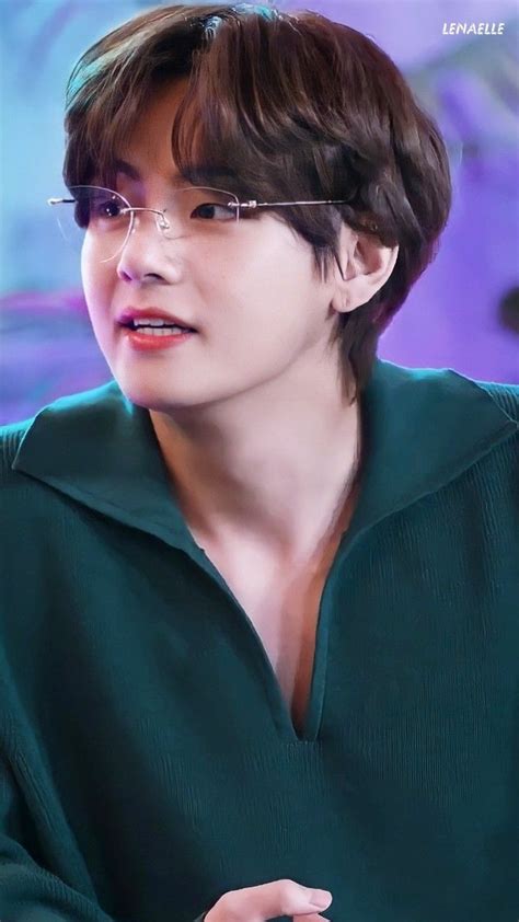 Bts V Photos Kim Taehyung Wallpaper Bts Wallpaper Taehyung