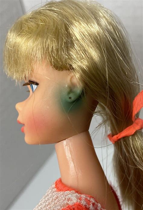 Twist N Turn Vintage Doll Barbie 1967 Mattel Sunkissed Blonde Hair