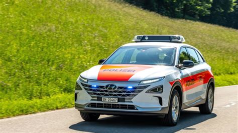 Swiss Police Force Trials Hydrogen Vehicles Mobility H2 View